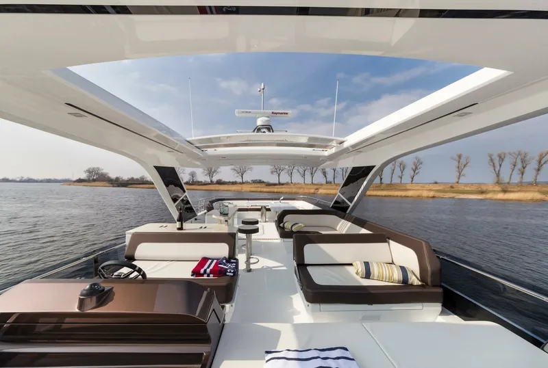 Slide: The Image of Galeon 640 FLY 2024 - 7456285