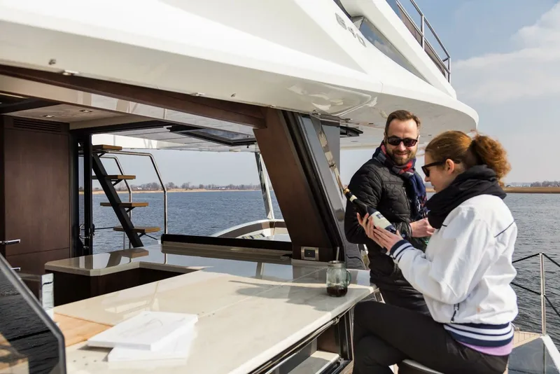 Slide: The Image of Galeon 640 FLY 2024 - 7456271