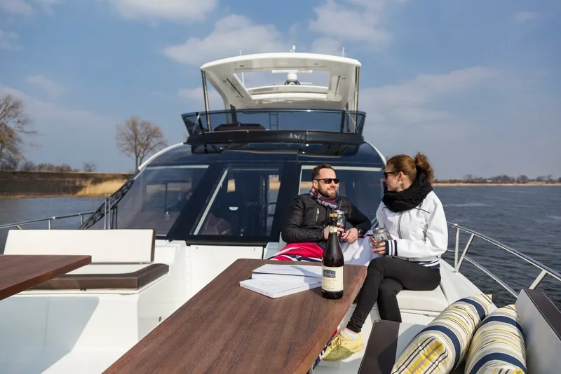 Slide: The Image of Galeon 640 FLY 2024 - 7456275