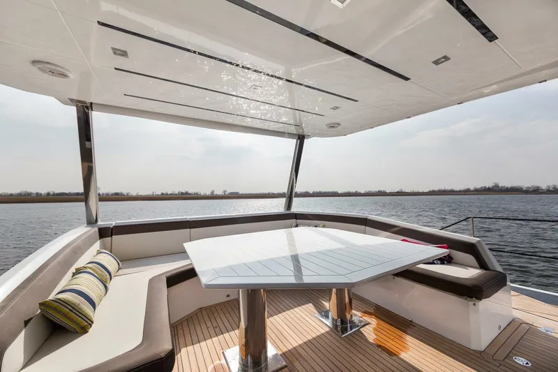 Slide: The Image of Galeon 640 FLY 2024 - 7456259