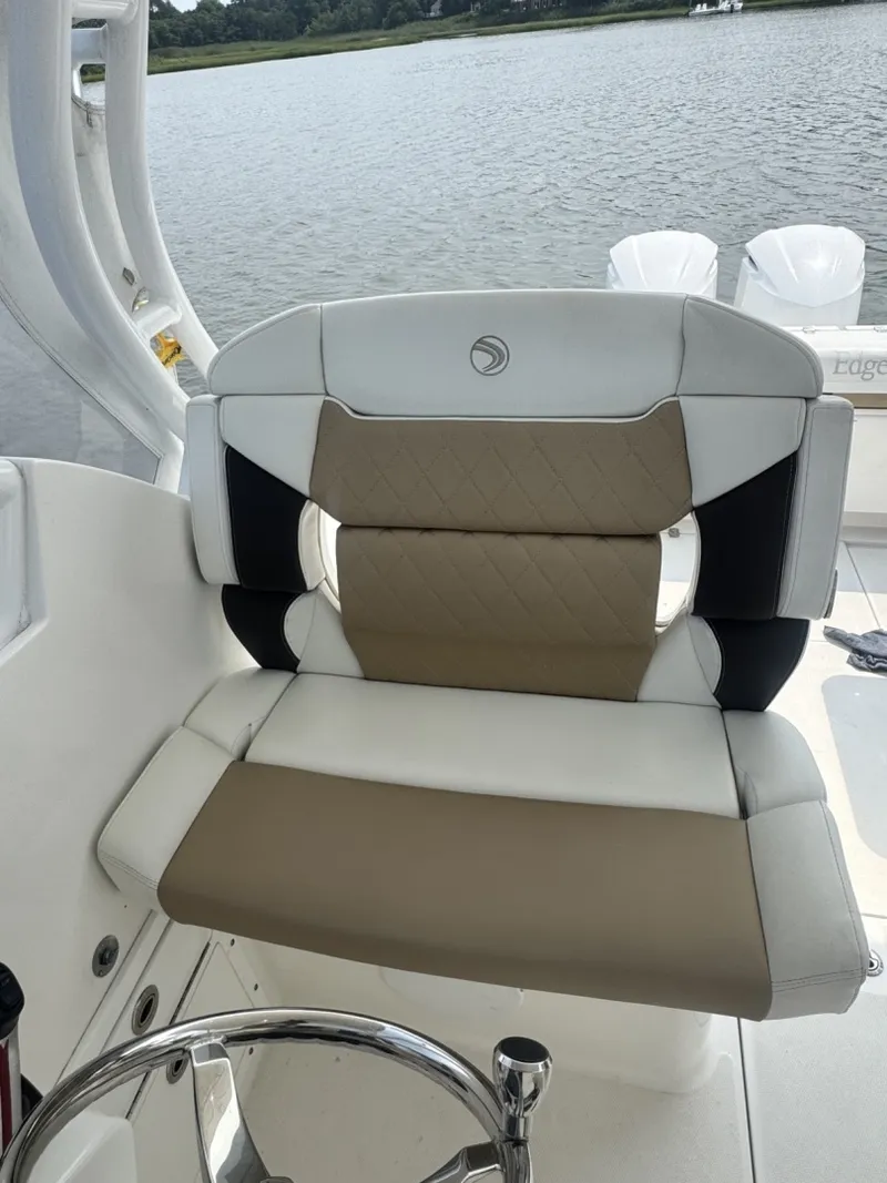 Slide: The Image of Edgewater 280 CX 2018 - 7457323
