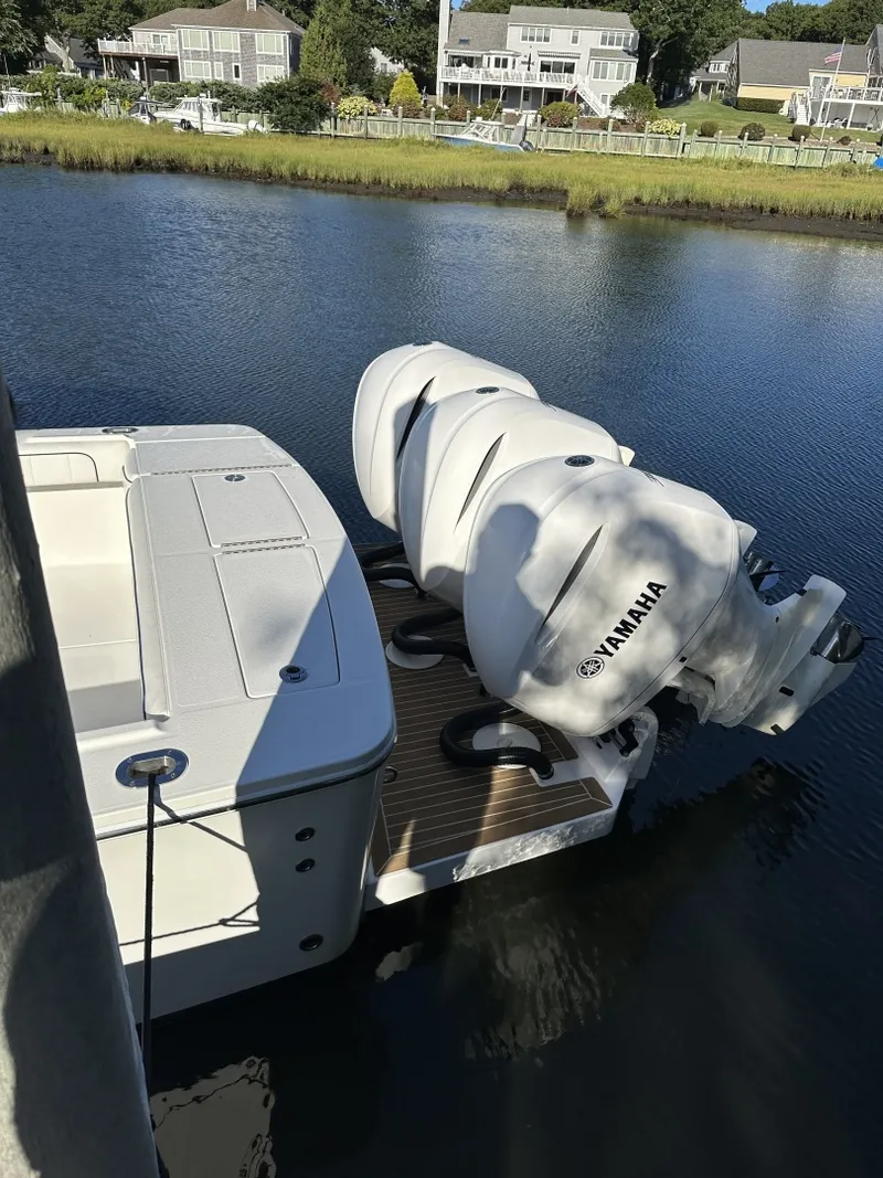 Slide: The Image of Regulator Marine 34CC 2016 - 7457088
