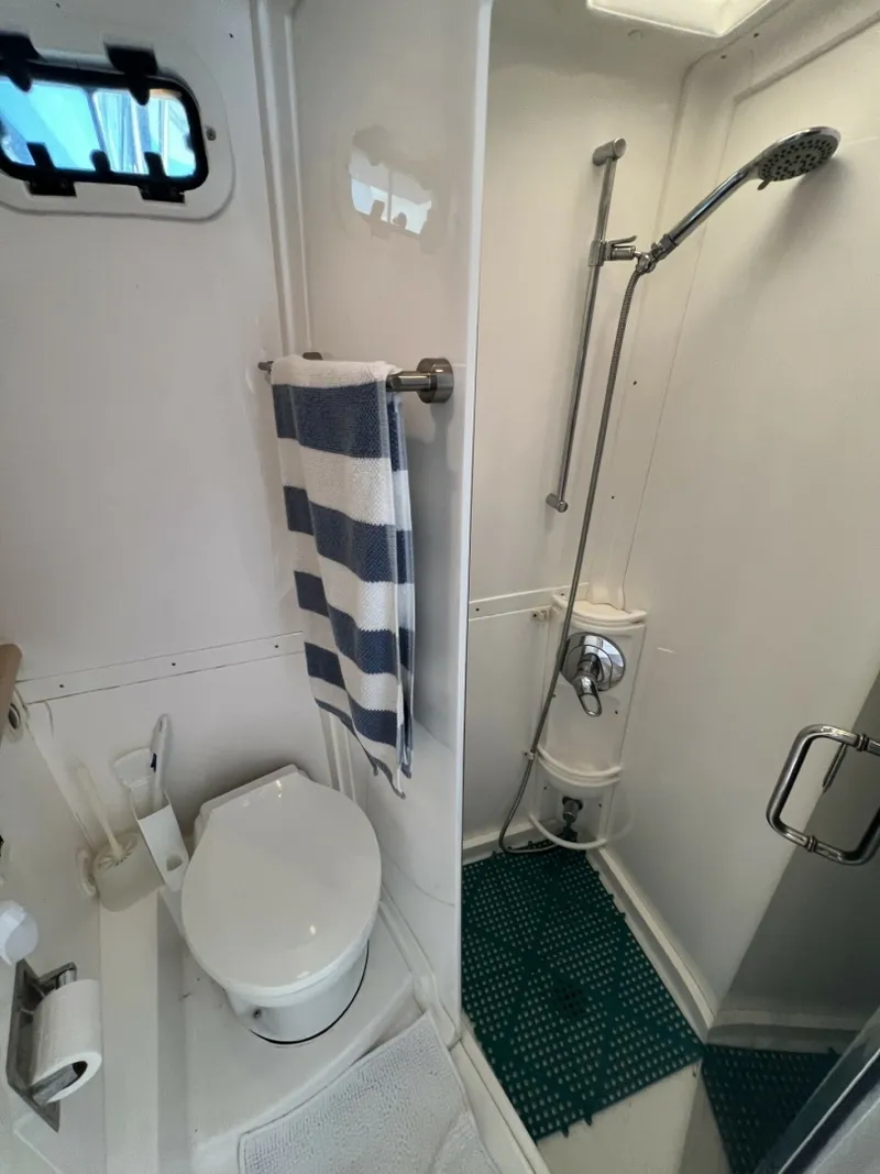 Slide: The Image of Intrepid 37 FINSURE - Interior Head 2007 Intrepid 37 FINSURE - 7457402