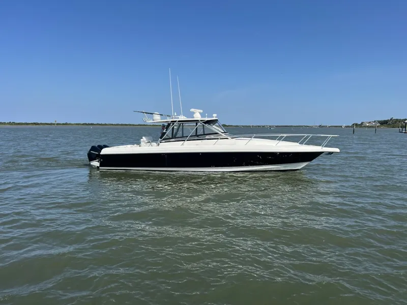 Slide: The Image of Intrepid 37 FINSURE - Exterior 2007 Intrepid 37 FINSURE - 7457336