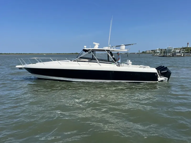 Slide: The Image of Intrepid 37 FINSURE - Exterior 2007 Intrepid 37 FINSURE - 7457340