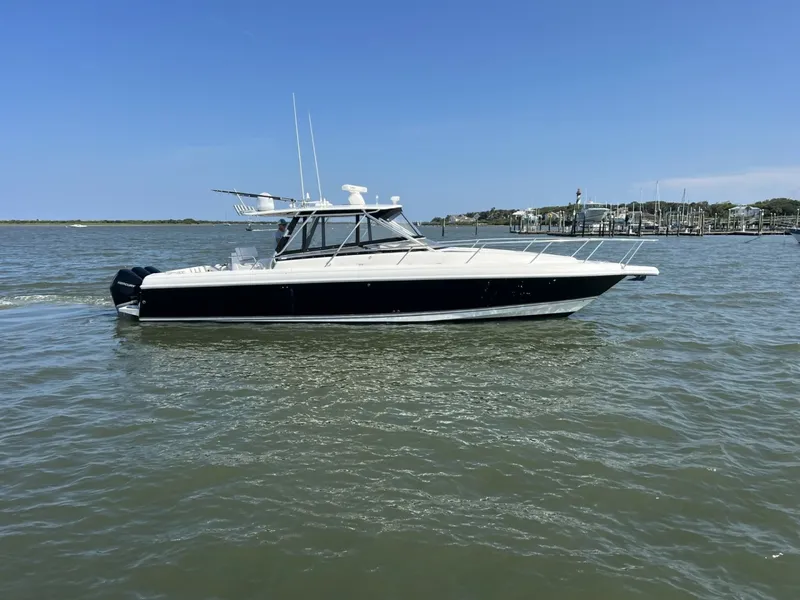 Slide: The Image of Intrepid 37 FINSURE - Exterior 2007 Intrepid 37 FINSURE - 7457337