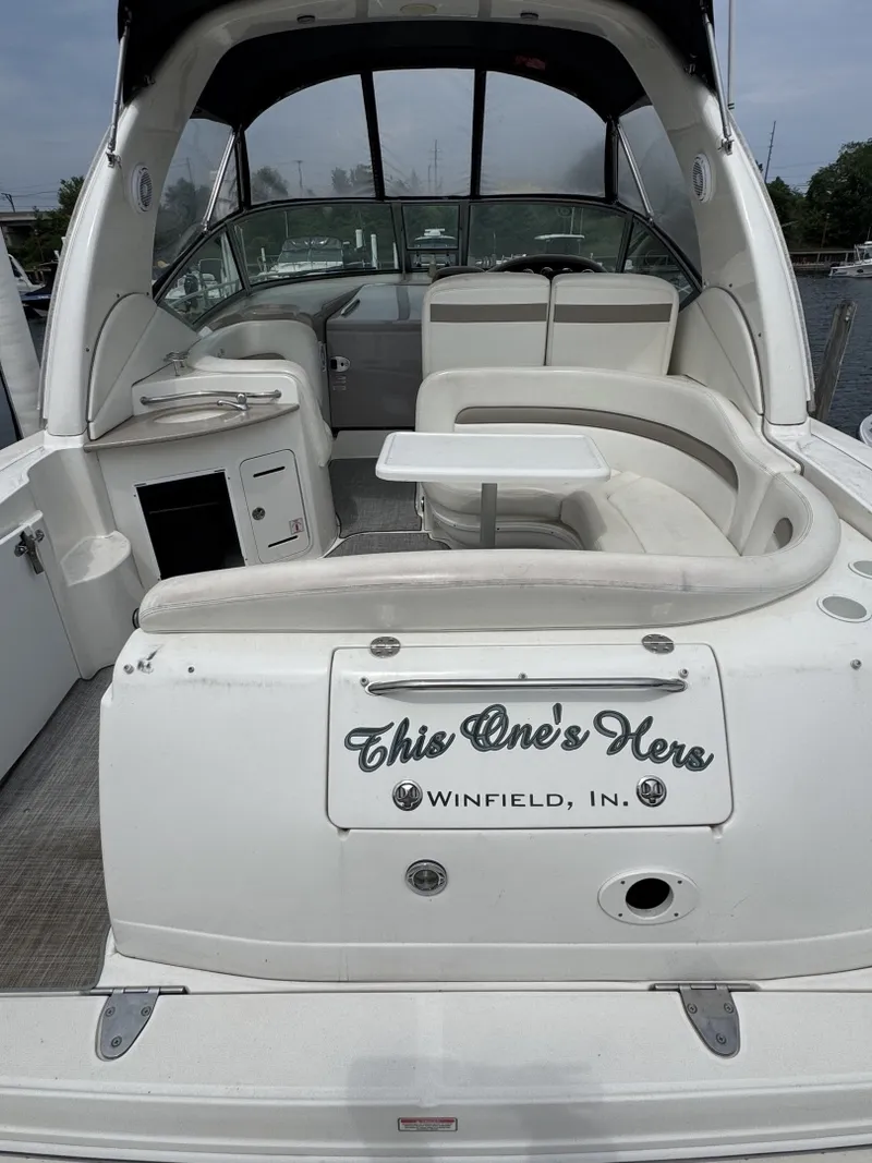 Slide: The Image of Sea Ray 320 Sundancer 2004 - 7457862