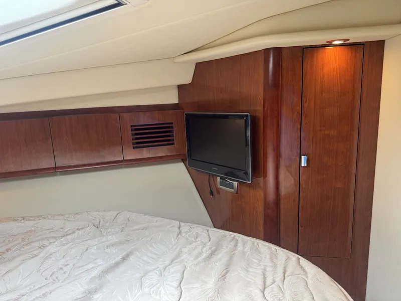 Slide: The Image of Sea Ray 40 Sundancer 2006 - 7457995