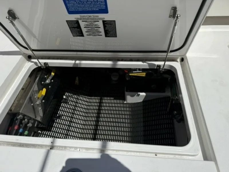 Slide: The Image of Valhalla Boatworks V-33 2021 - 7457967
