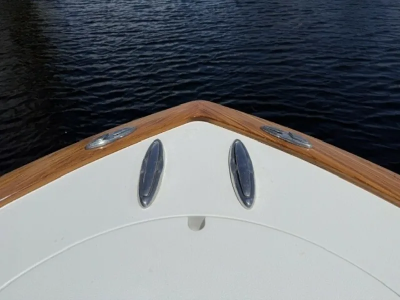 Slide: The Image of Valhalla Boatworks V-33 2021 - 7457960