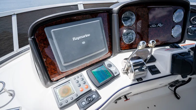 Slide: The Image of Sea Ray Sedan Bridge 2006 - 7458177