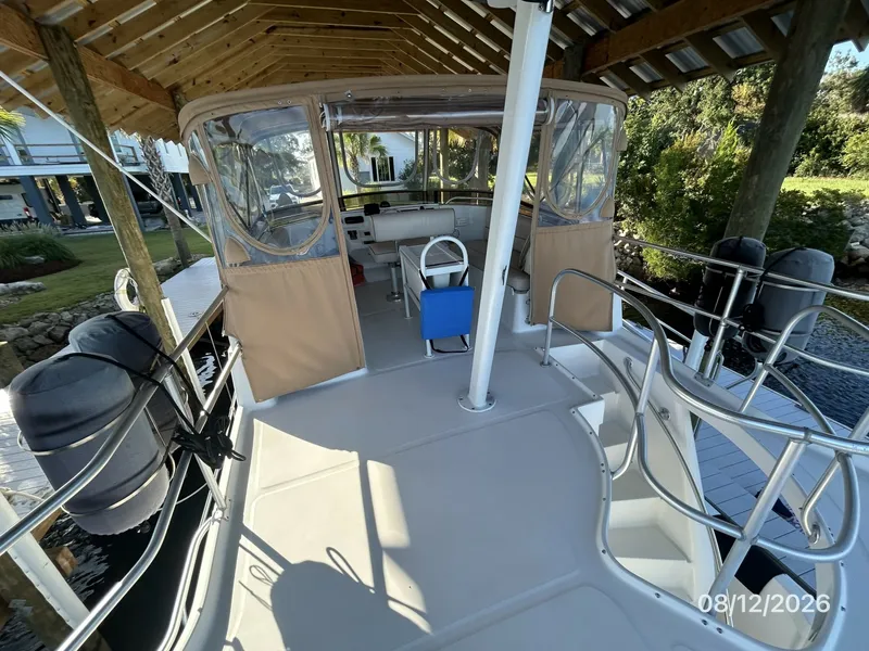 Slide: The Image of 39' Mainship sundeck forward - 7459959