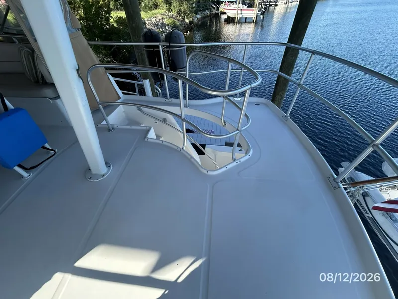 Slide: The Image of 39' Mainship sundeck starboard - 7459961
