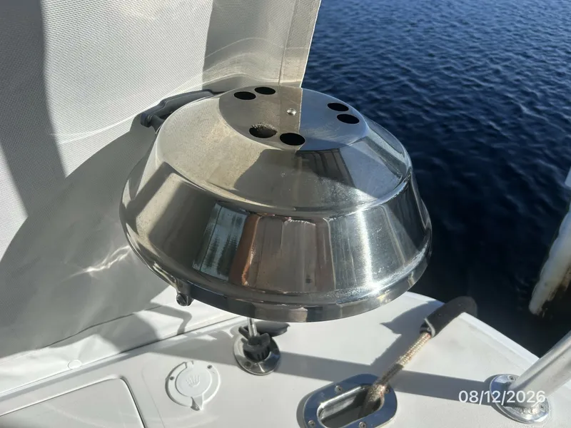 Slide: The Image of 39' Mainship BBQ grill - 7459905