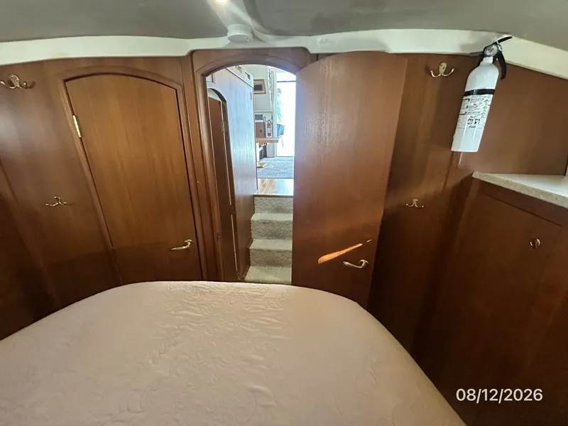 Slide: The Image of 39' Mainship master stateroom aft - 7459938
