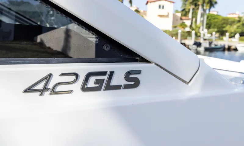Slide: The Image of Cruisers 42 GLS OB 2021 - 7461140