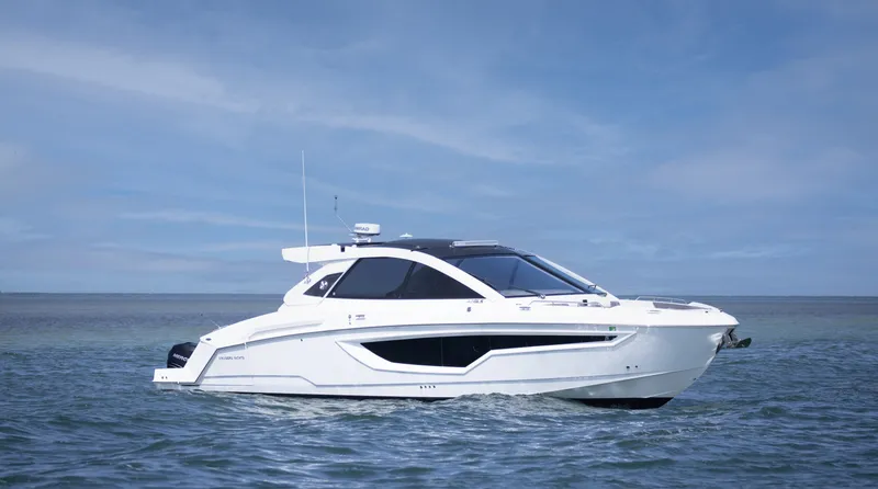 The Image of Cruisers 42 GLS OB 2021 - 7461131