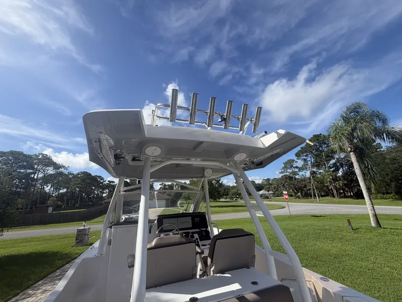 Slide: The Image of Cutwater 24 - Cockpit 2022 Cutwater C-24 CW - 7461265