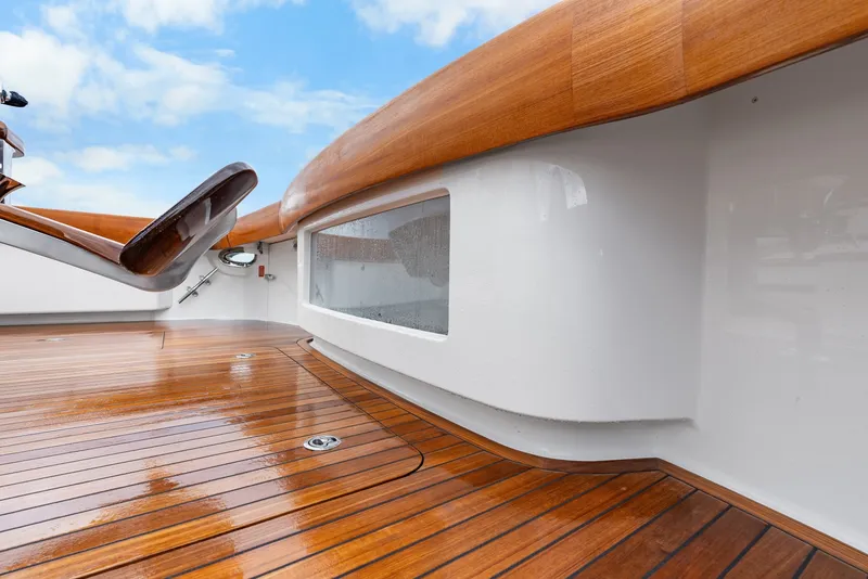 Slide: The Image of Viking 72 Convertible 2024 - 7821352