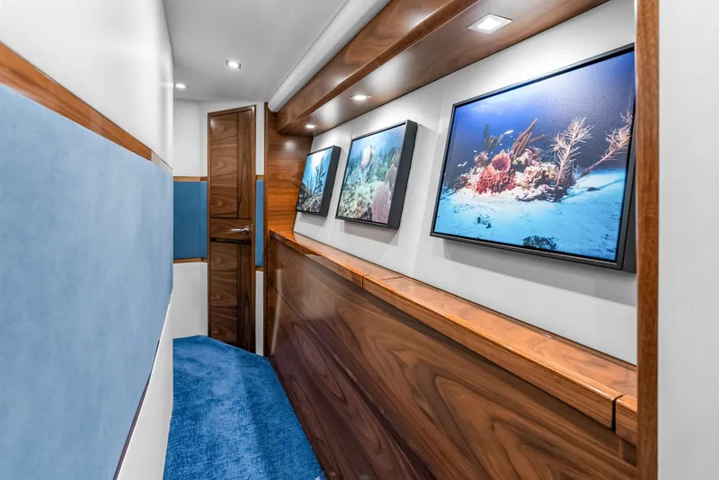 Slide: The Image of Viking 72 Convertible 2024 - 7821453