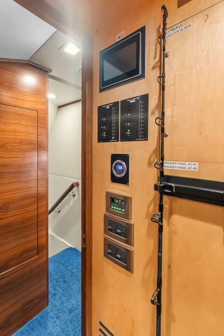 Slide: The Image of Viking 72 Convertible 2024 - 7821447
