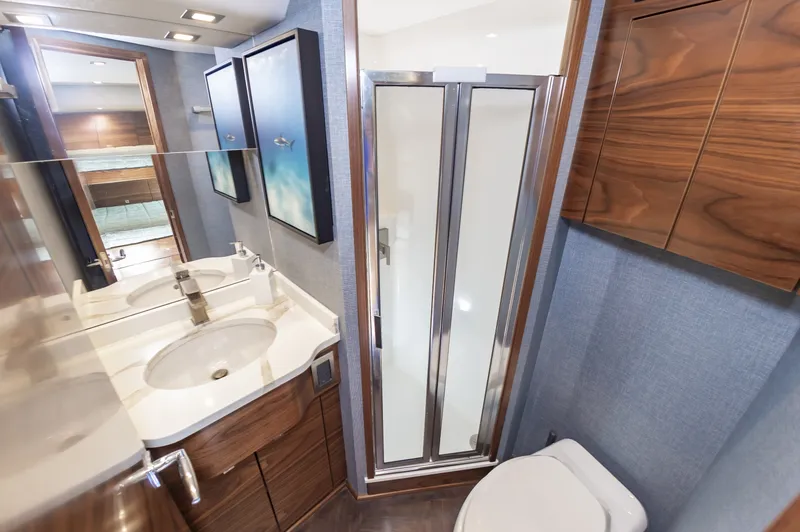Slide: The Image of Viking 72 Convertible 2024 - 7461669