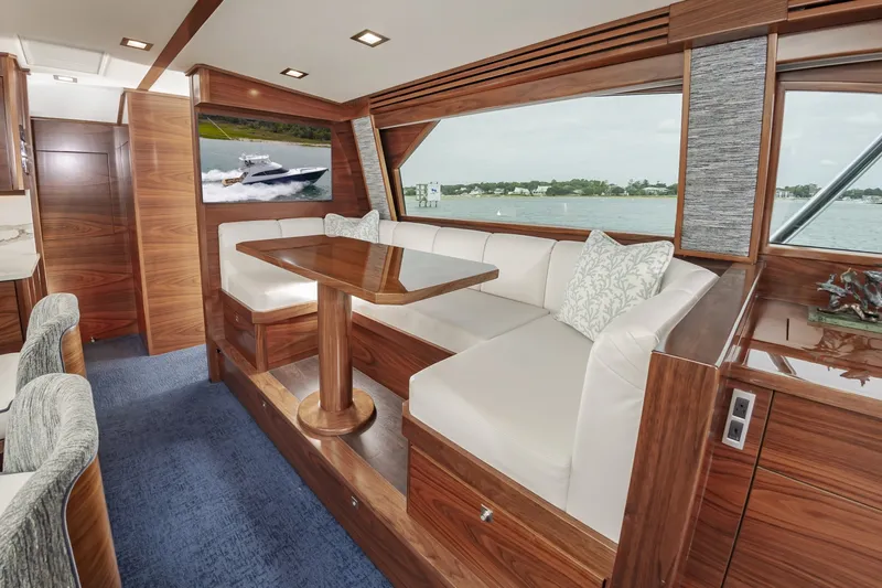 Slide: The Image of Viking 72 Convertible 2024 - 7461626