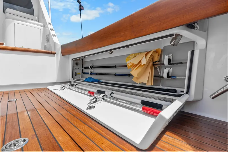 Slide: The Image of Viking 72 Convertible 2024 - 7821414