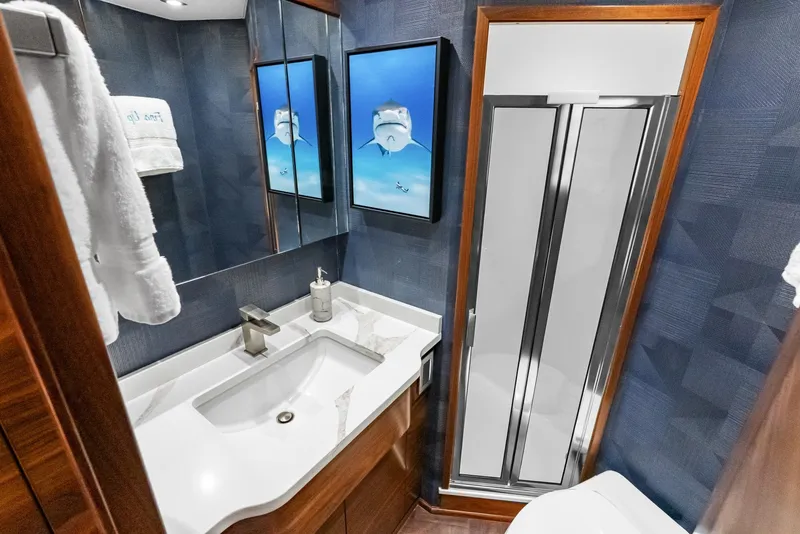 Slide: The Image of Viking 72 Convertible 2024 - 7821482