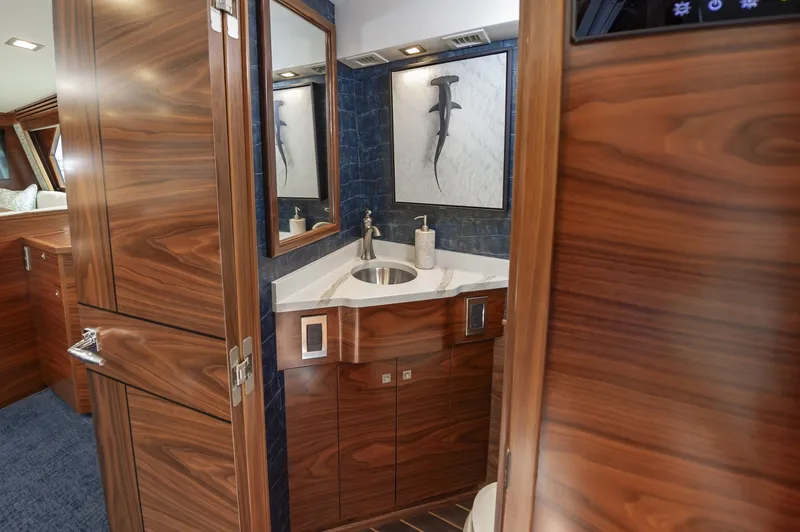 Slide: The Image of Viking 72 Convertible 2024 - 7461618