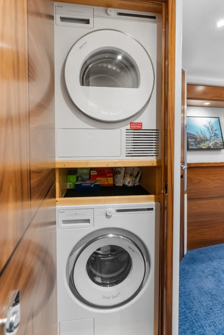 Slide: The Image of Viking 72 Convertible 2024 - 7821467