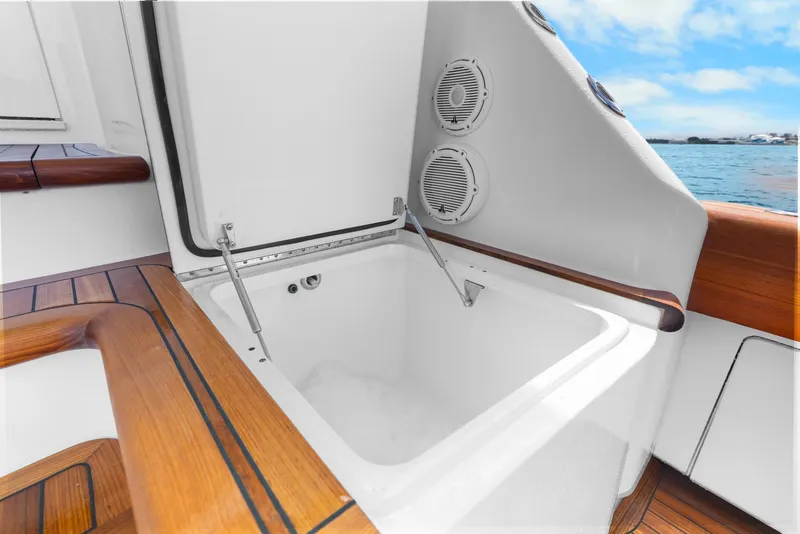 Slide: The Image of Viking 72 Convertible 2024 - 7821416