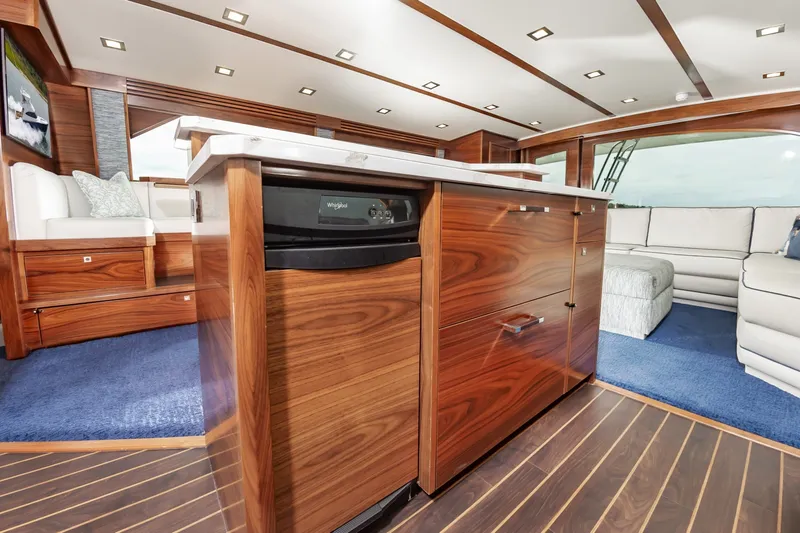 Slide: The Image of Viking 72 Convertible 2024 - 7461625
