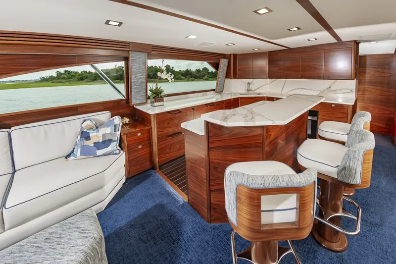 Slide: The Image of Viking 72 Convertible 2024 - 7461621