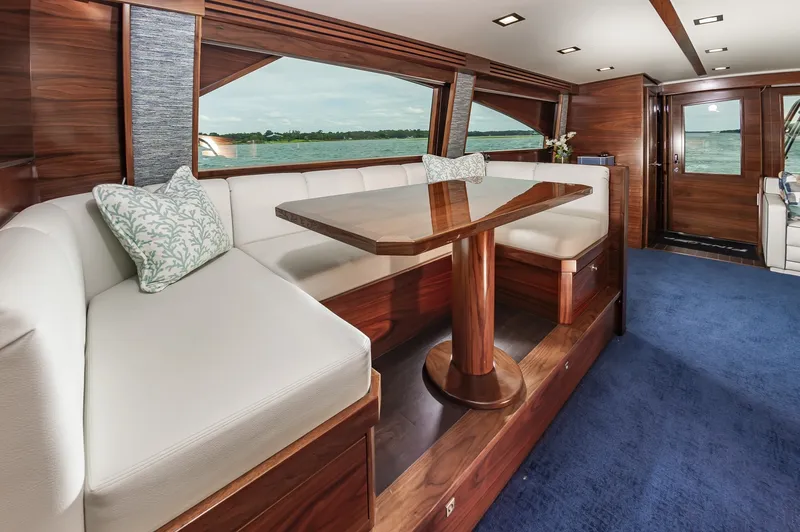 Slide: The Image of Viking 72 Convertible 2024 - 7461627