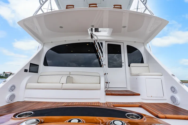 Slide: The Image of Viking 72 Convertible 2024 - 7821356
