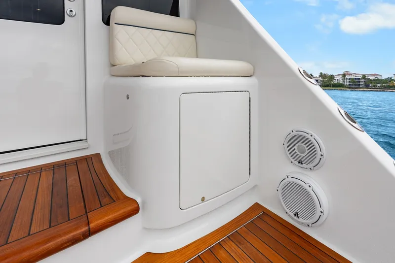 Slide: The Image of Viking 72 Convertible 2024 - 7821357