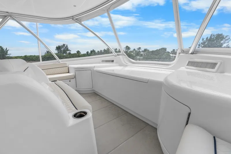 Slide: The Image of Viking 72 Convertible 2024 - 7821433