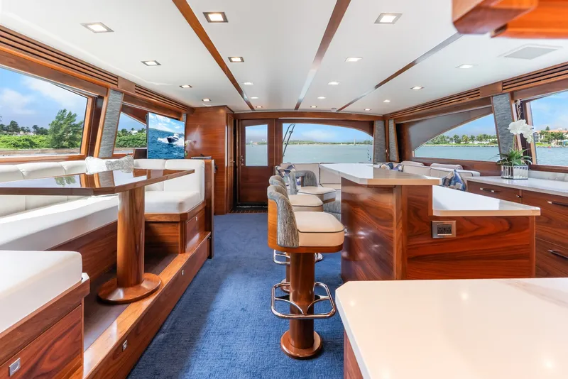 Slide: The Image of Viking 72 Convertible 2024 - 7821504