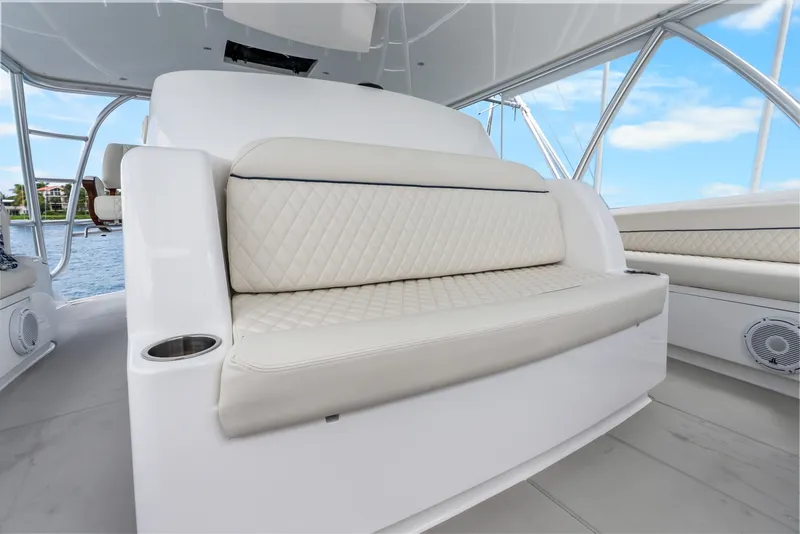 Slide: The Image of Viking 72 Convertible 2024 - 7821438