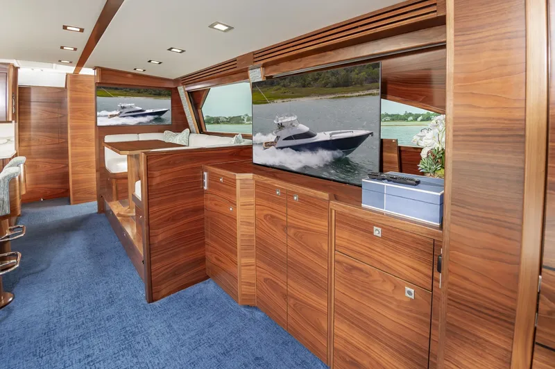 Slide: The Image of Viking 72 Convertible 2024 - 7461617