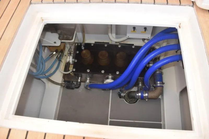 Slide: The Image of Livewell Pump Box - 7464446