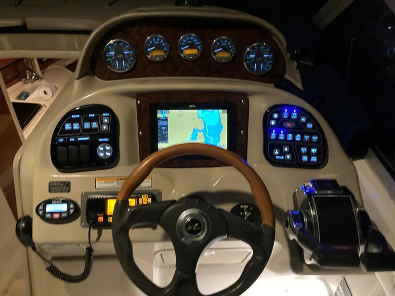 Slide: The Image of Sea Ray 300 Sun Dancer 2004 - 7465820