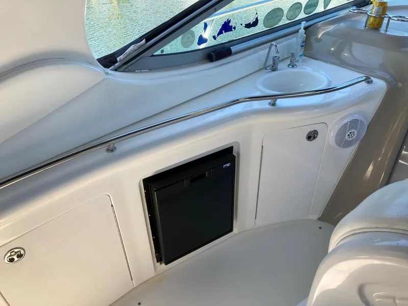 Slide: The Image of Sea Ray 300 Sun Dancer 2004 - 7465816