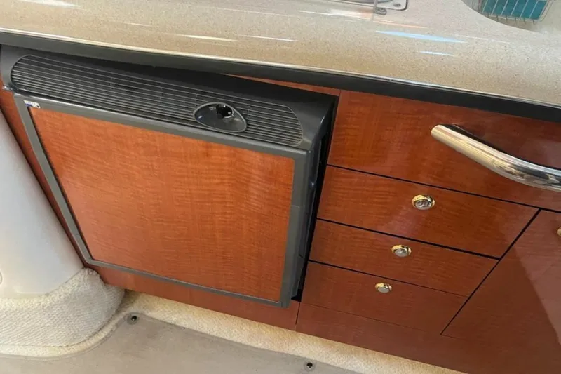 Slide: The Image of Sea Ray 300 Sun Dancer 2004 - 7465826