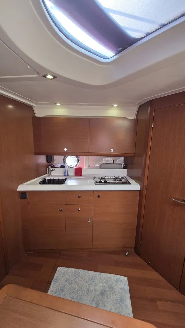 Slide: The Image of Beneteau Gran Turismo 38 2013 - 7462284