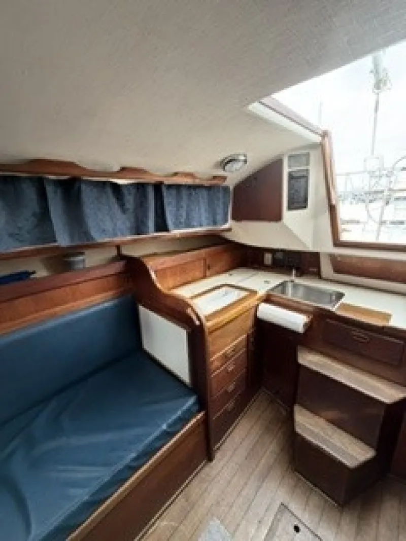 Slide: The Image of Sabre 28 Series 2 1981 - 7462357