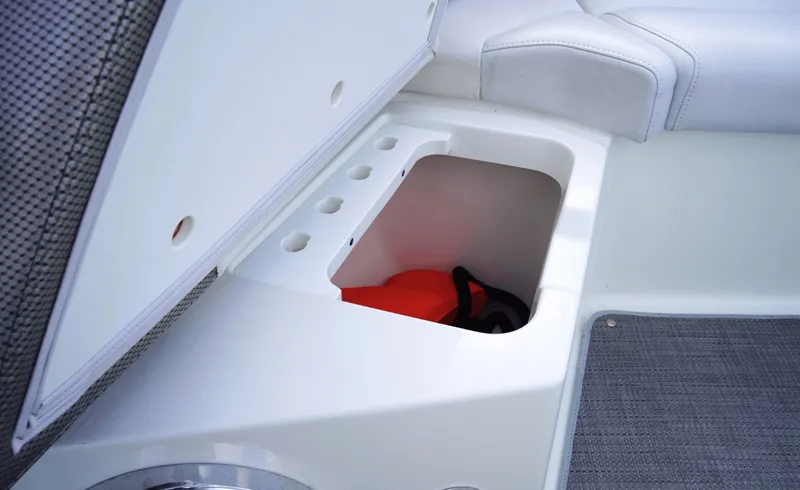 Slide: The Image of Formula 38 Super Sport Crossover 2021 - 7666031