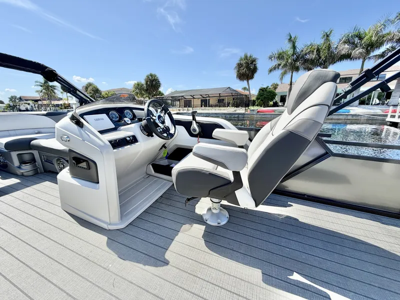 Slide: The Image of Avalon 23 2023 - 7464320