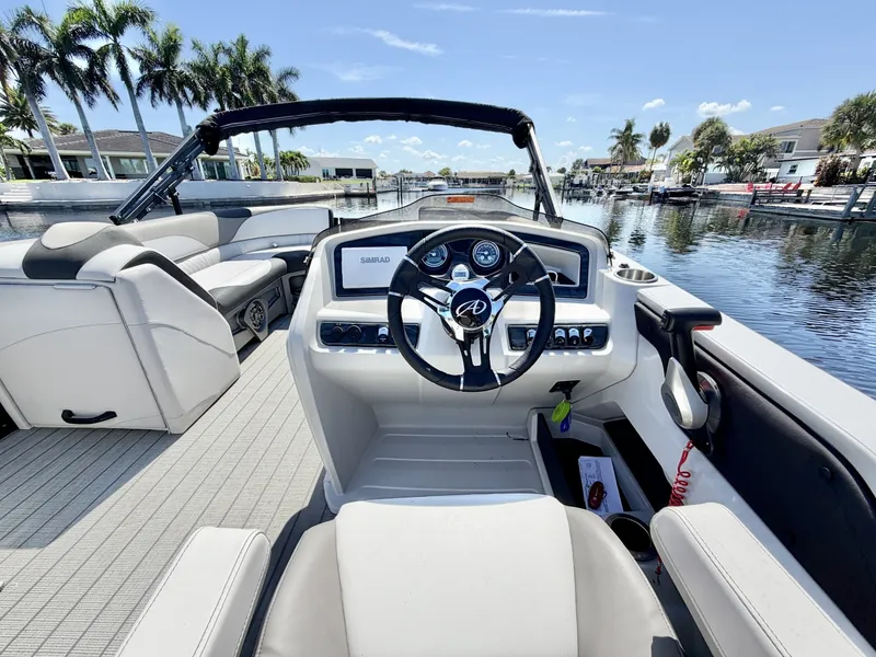 Slide: The Image of Avalon 23 2023 - 7464323